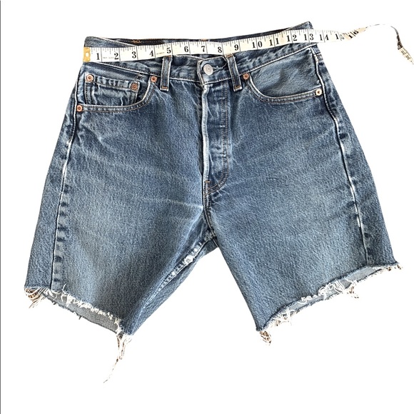 Vintage Levi’s 501 Jean short Cut-Offs - Picture 10 of 11